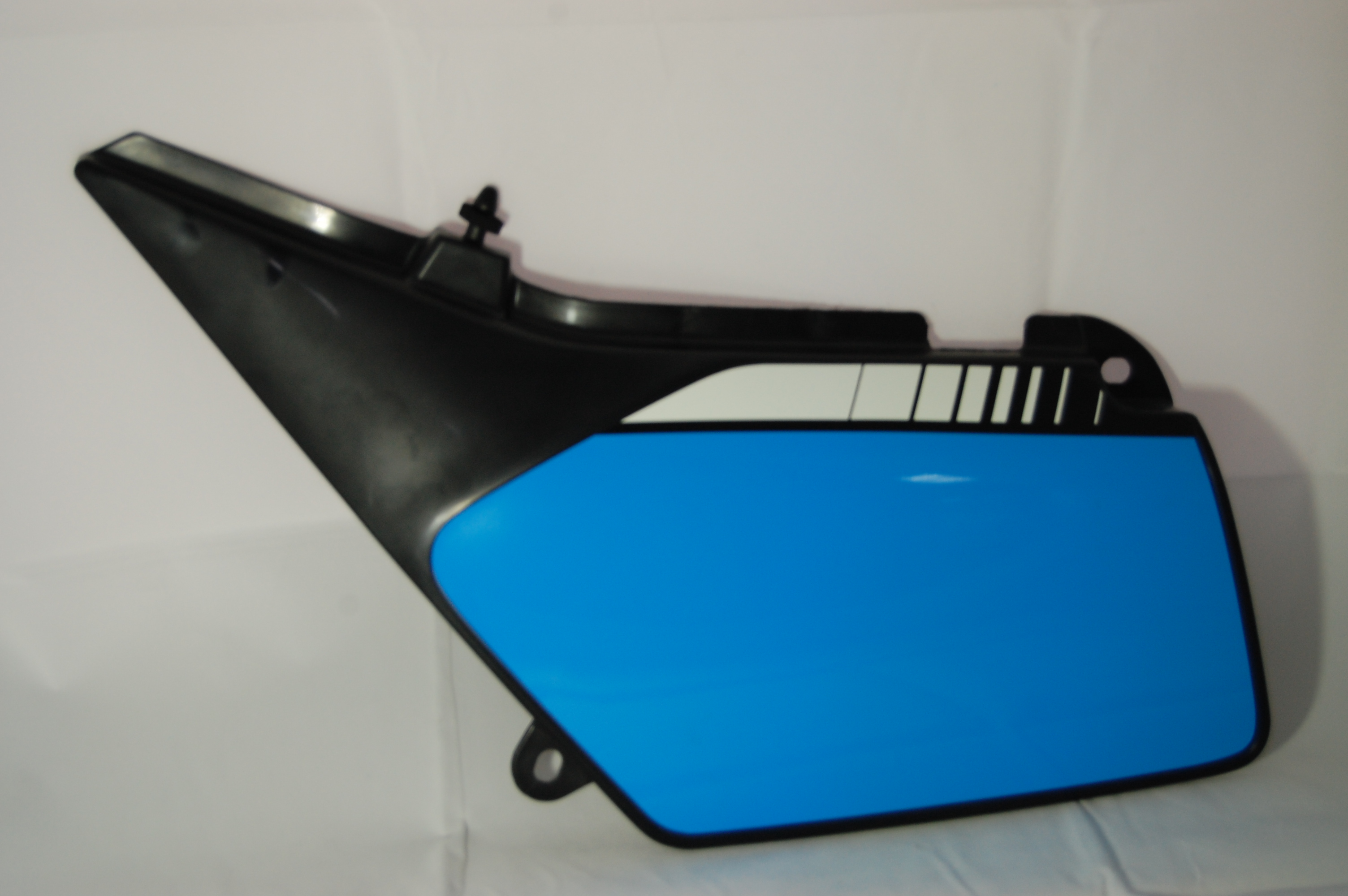Καπακι Σκελετου Αριστερο Suzuki DR 125